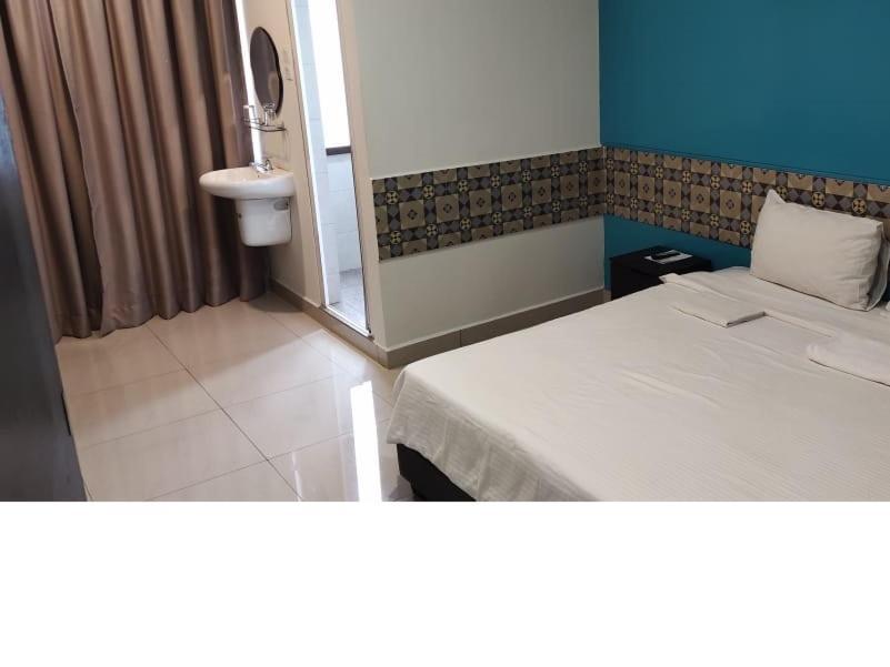 Grand Fc Hotel George Town  Kültér fotó